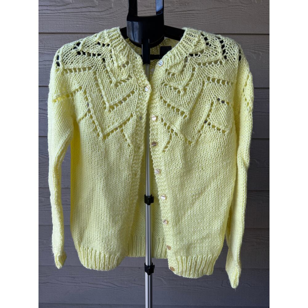 Hand Knit Butter Yellow Cardigan – Est. Women’s XS/S – Very Good Condition